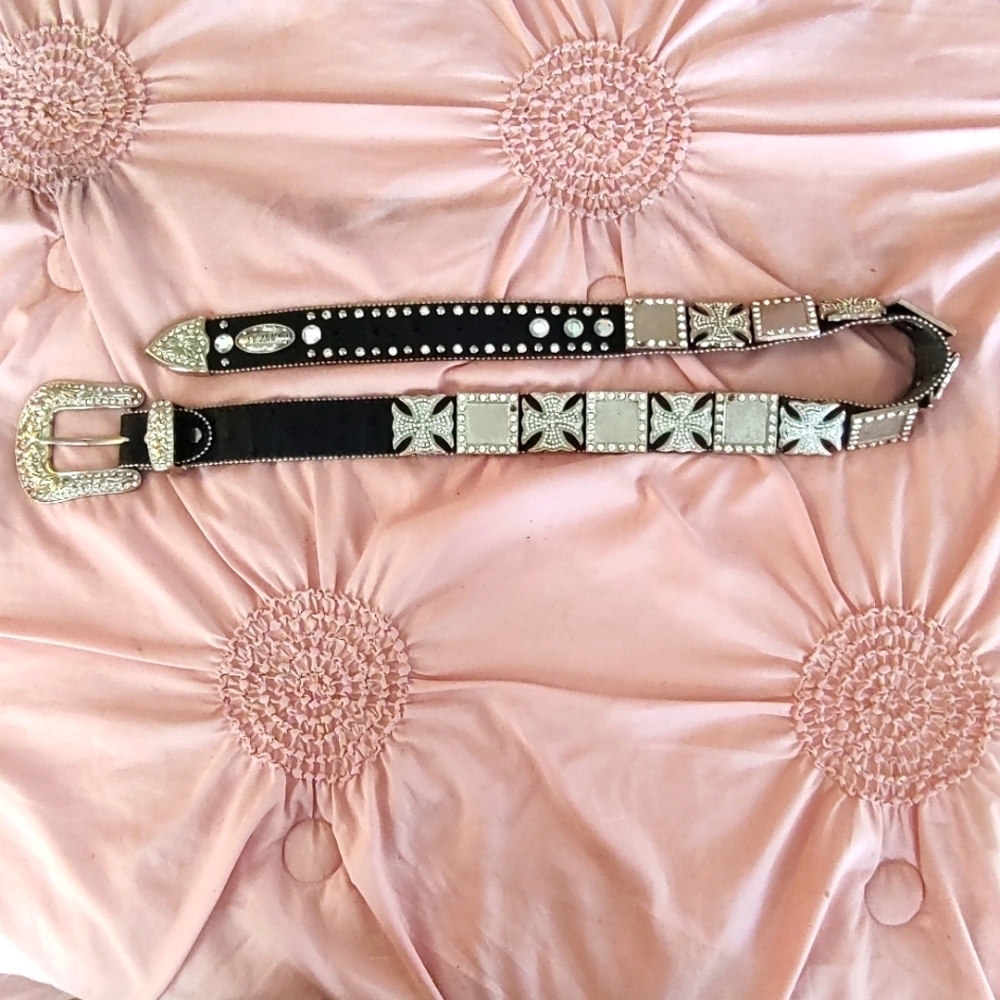 BLACK LEATHER SILVER and CRYSTAL EMBELLISHED BELT 36" - Picture 6 of 17